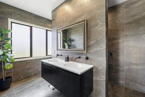 Photo of property in 106 Airport Drive, New Plymouth Airport, New Plymouth, 4373