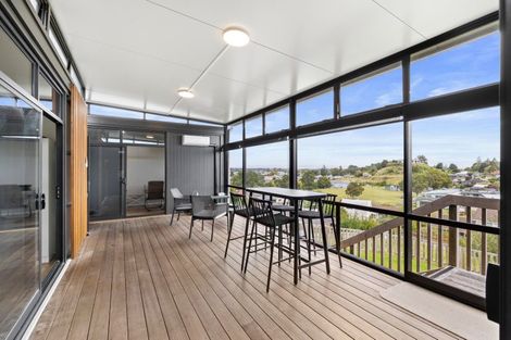 Photo of property in 4 O'meara Heights, Paeroa, 3600