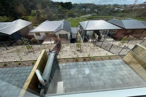 Photo of property in 23 William Calvert Drive, Swanson, Auckland, 0614