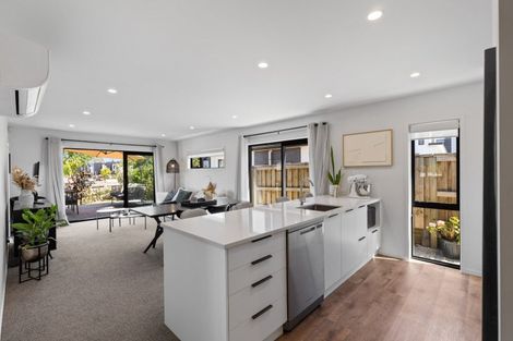 Photo of property in 56 Jacks Landing Drive, Hamilton Lake, Hamilton, 3204