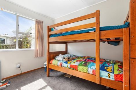 Photo of property in 2 Pipitea Place, Massey, Auckland, 0614