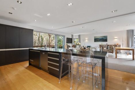 Photo of property in 42 Ruapehu Drive, Fitzherbert, Palmerston North, 4410