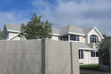 Photo of property in 5 Huia Place, Hutt Central, Lower Hutt, 5010