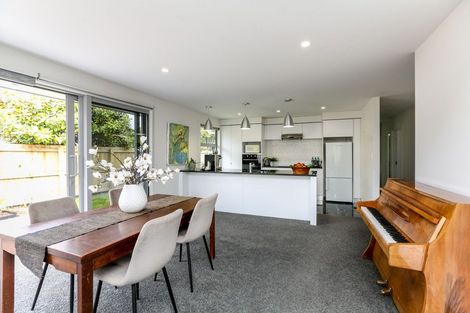 Photo of property in 17a Heta Road, Highlands Park, New Plymouth, 4312