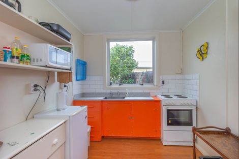 Photo of property in 15 Rangitane Street, Himatangi Beach, Foxton, 4891