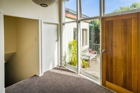 Photo of property in 11 Homebush Road, Khandallah, Wellington, 6035