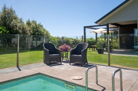 Photo of property in 4 Heipipi Drive, Eskdale, Napier, 4182