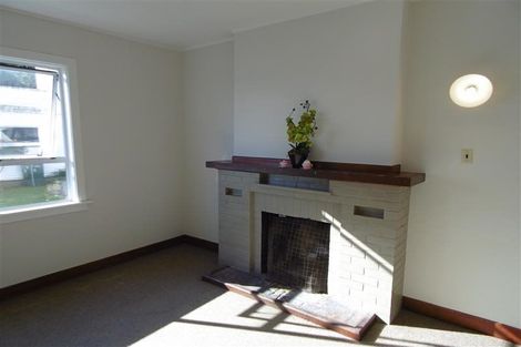 Photo of property in 27 Bulteel Street, New Plymouth, 4310