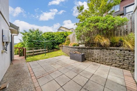 Photo of property in 25 Landsdowne Terrace, Karori, Wellington, 6012