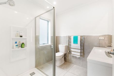 Photo of property in 20 Shelduck Way, Hobsonville, Auckland, 0616