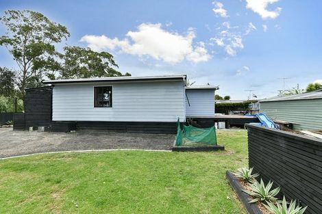 Photo of property in 4 Rere Place, Parakai, 0830