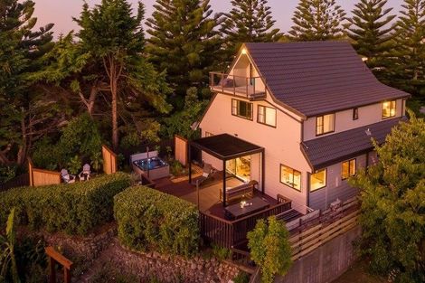 Photo of property in 9 Wharemauku Road, Raumati Beach, Paraparaumu, 5032