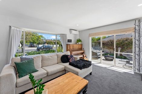 Photo of property in 5a Hemi Street, Waikanae, 5036