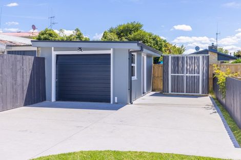 Photo of property in 52 Storey Avenue, Forest Lake, Hamilton, 3200