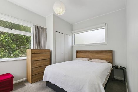 Photo of property in 1/199 Newlands Road, Newlands, Wellington, 6037