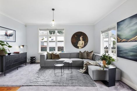 Photo of property in 3 Endeavour Street, Lyall Bay, Wellington, 6022