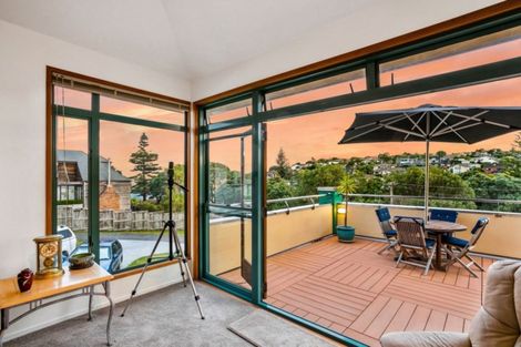 Photo of property in 1/48 Masterton Road, Rothesay Bay, Auckland, 0630