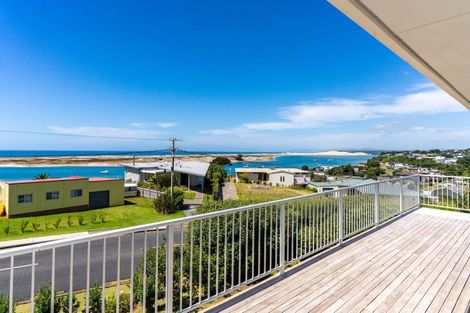 Photo of property in 11 Wintle Street, Mangawhai Heads, Mangawhai, 0505