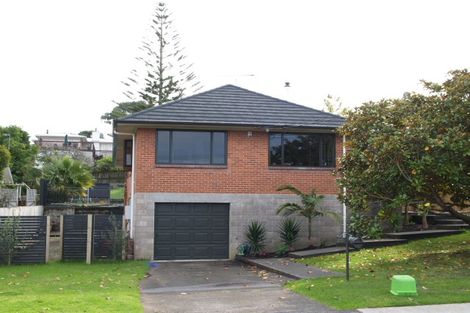 Photo of property in 29 Alexander Street, Cockle Bay, Auckland, 2014