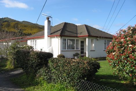 Photo of property in 19 Wood Street, Wainuiomata, Lower Hutt, 5014