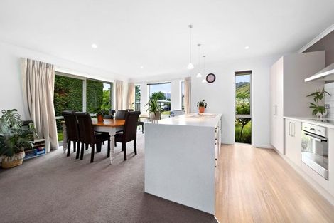 Photo of property in 10a Haddow's Place, Lake Hayes, Queenstown, 9304