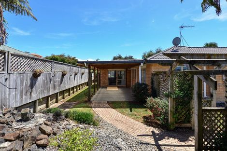 Photo of property in 2 Rochester Place, Nawton, Hamilton, 3200