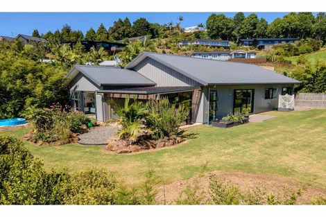 Photo of property in 15 Mandeno Drive, Kerikeri, 0230