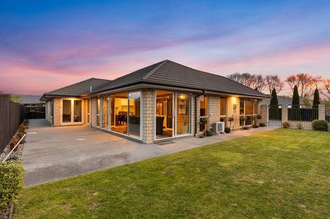 Photo of property in 30 Mokihi Gardens, Hillmorton, Christchurch, 8024