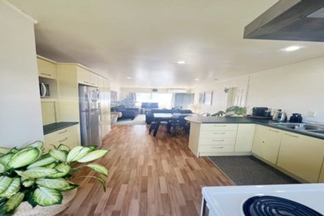 Photo of property in 30 Rathmar Drive, Manurewa, Auckland, 2105