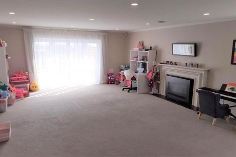 Photo of property in 5 Walter Street, Hauraki, Auckland, 0622