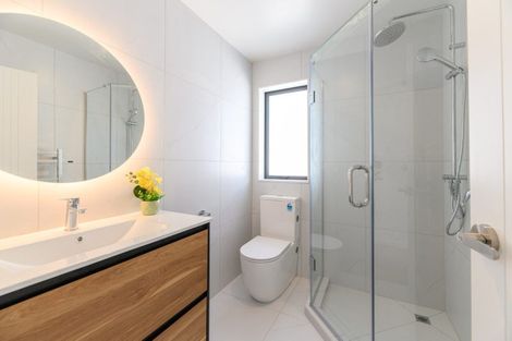 Photo of property in 15a Koromiko Street, New Lynn, Auckland, 0600