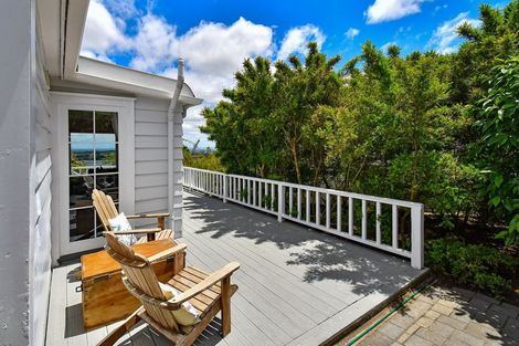 Photo of property in 165 Bombay Road, Bombay, 2675