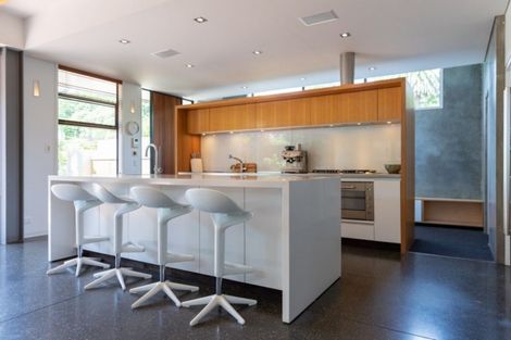 Photo of property in 27 Examiner Street, Nelson, 7010