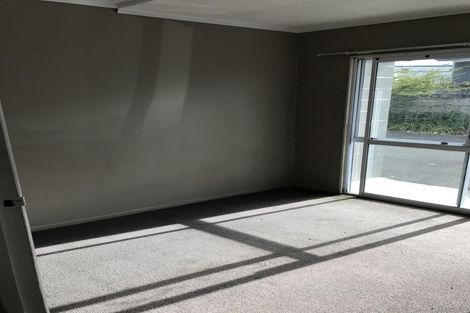 Photo of property in 2/3 Tralee Place, Hillcrest, Hamilton, 3216