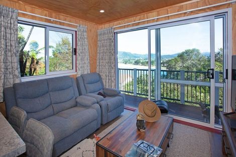 Photo of property in 185 Paku Drive, Tairua, 3508