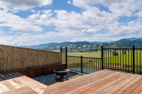 Photo of property in 49 Katania Heights, Brightwater, 7022