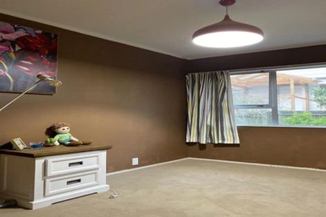 Photo of property in 3/40 Radiata Lane, Chatswood, Auckland, 0626