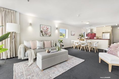 Photo of property in Montreaux Apartments, 10d/164 The Terrace, Wellington Central, Wellington, 6011