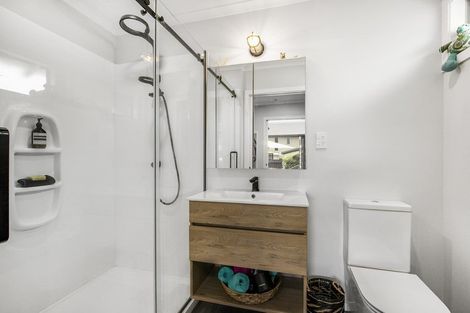 Photo of property in 14 Pinehurst Place, Wattle Downs, Auckland, 2103