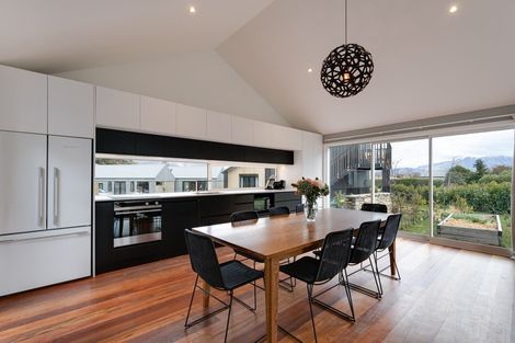 Photo of property in 17 Flynn Lane, Arrowtown, 9302