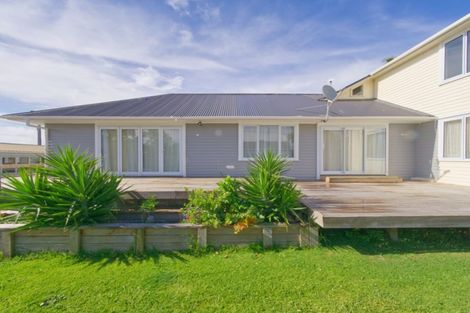 Photo of property in 67 Waipani Road, Te Atatu Peninsula, Auckland, 0610