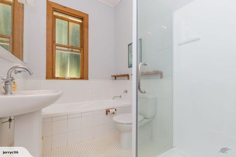 Photo of property in 66 Waipapa Road, Hataitai, Wellington, 6021