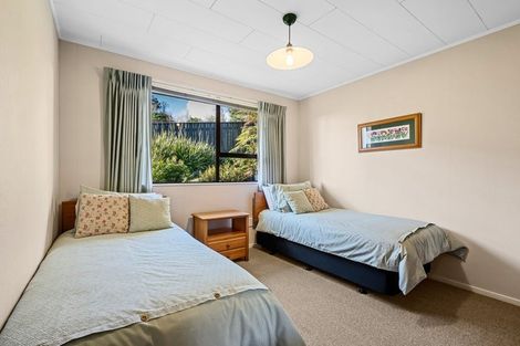 Photo of property in 11 Cargill Place, Frankleigh Park, New Plymouth, 4310