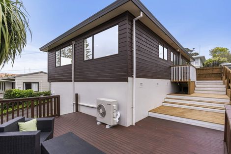 Photo of property in 1/13 Park Road, Glenfield, Auckland, 0629