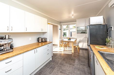 Photo of property in 20 Camellia Avenue, Aramoho, Whanganui, 4500