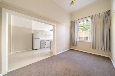 Photo of property in 36 The Parade, Island Bay, Wellington, 6023