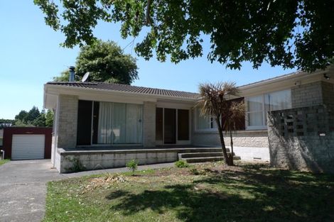 Photo of property in 1 Iorangi Place, Hillpark, Auckland, 2102