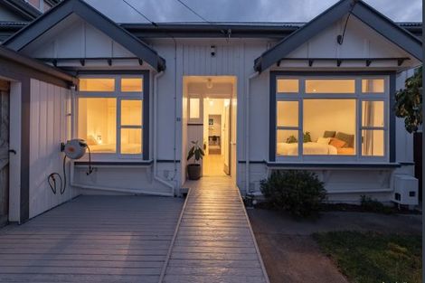 Photo of property in 30 Ross Street, Kilbirnie, Wellington, 6022