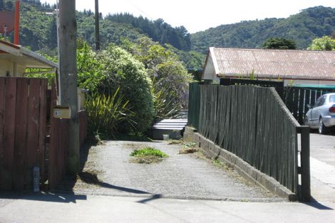 Photo of property in 61a Broadway, Picton, 7220