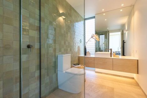 Photo of property in 20a Queens Road, Waikanae Beach, Waikanae, 5036